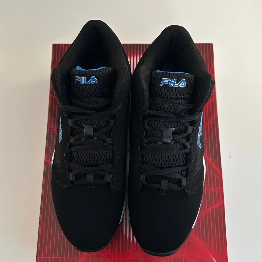 Fila Kid's Sweeper 21FW Black White Blue Sneakers Size 7 Youth New in‎ Box!